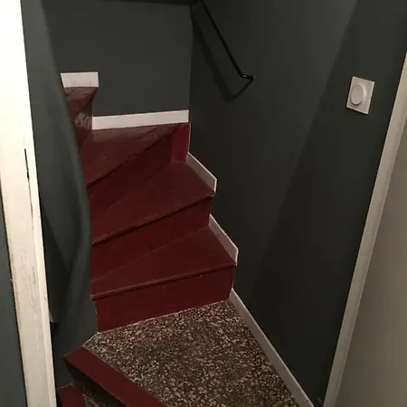 Les Chambres De La Gare Auberge de jeunesse *
