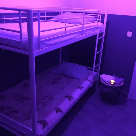 Auberge de jeunesse Les Chambres De La Gare *